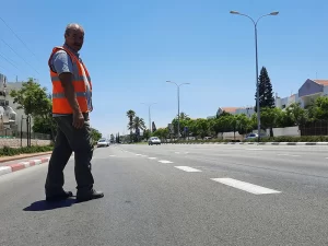 סימון וצביעה של כבישים